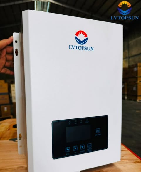 LVtopSun Inverter LVTOPSUN Hybrid Solar Inverter - Image 1